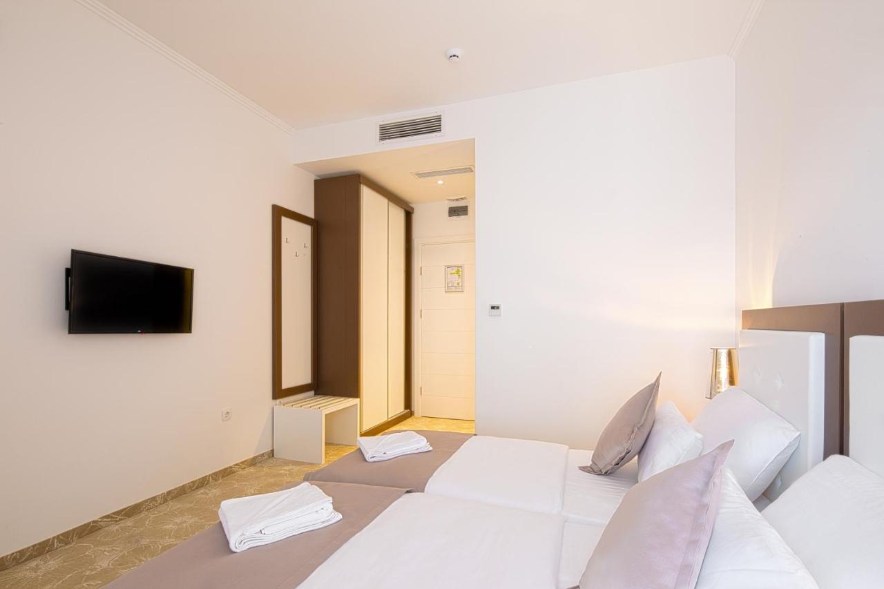 Hotel Pozzo Budva Bagian luar foto