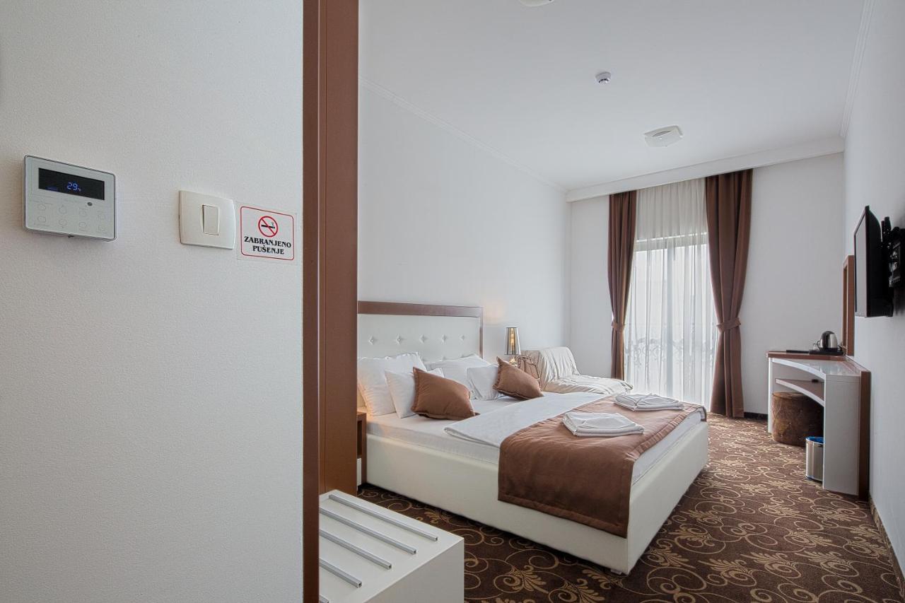 Hotel Pozzo Budva Bagian luar foto