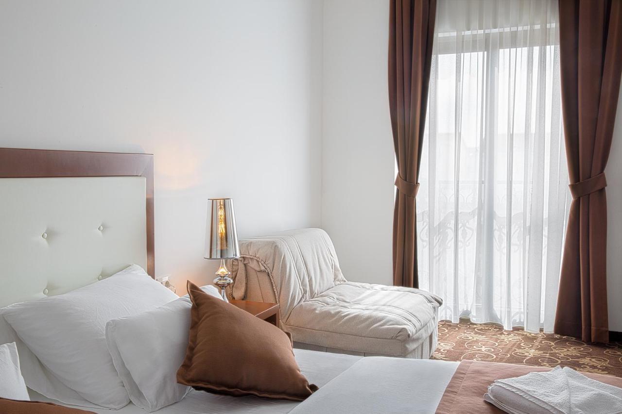 Hotel Pozzo Budva Bagian luar foto