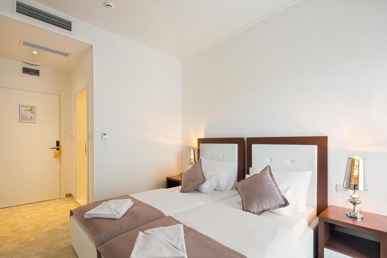 Hotel Pozzo Budva Bagian luar foto