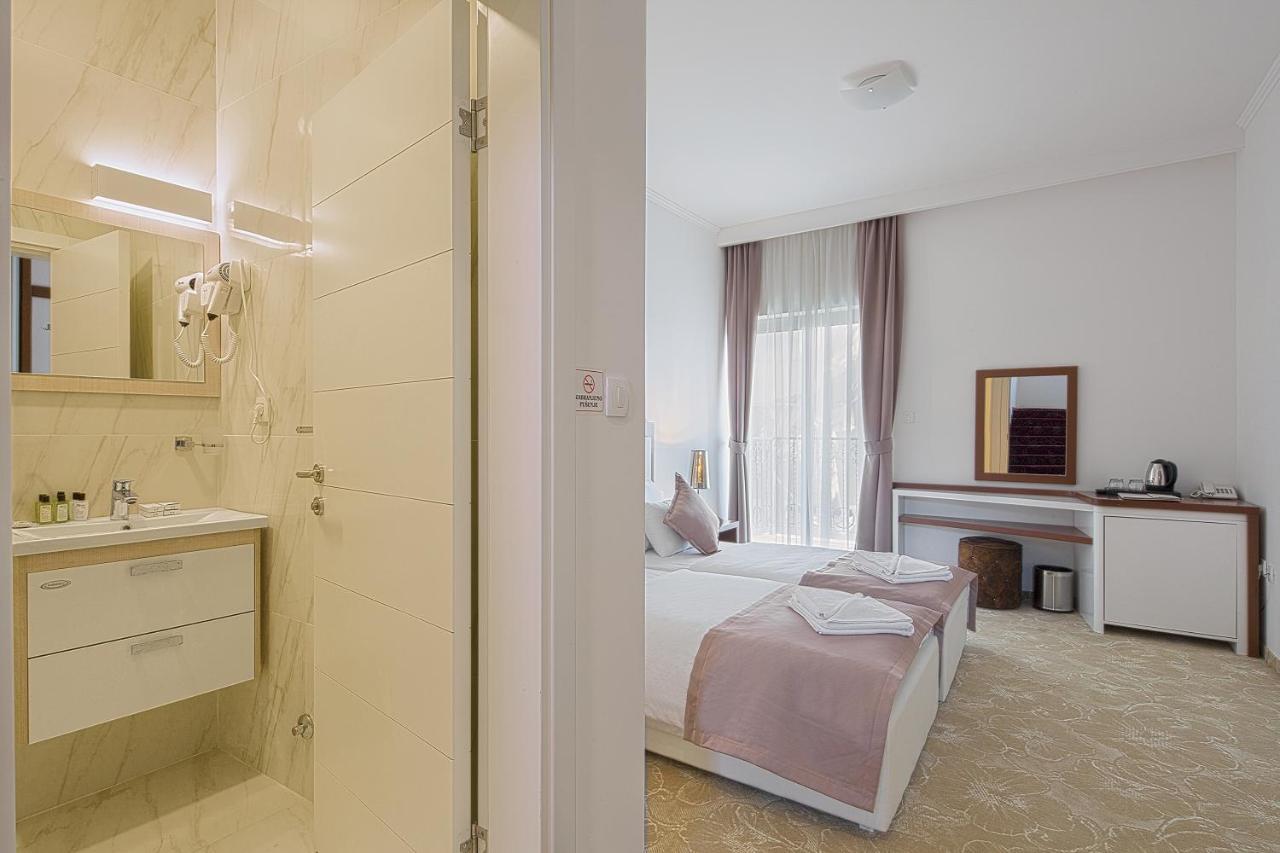 Hotel Pozzo Budva Bagian luar foto
