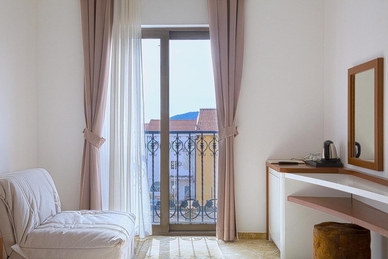 Hotel Pozzo Budva Bagian luar foto