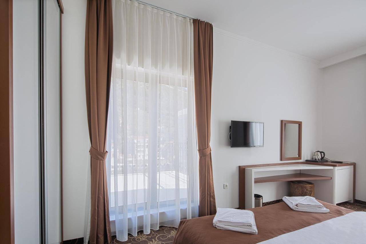 Hotel Pozzo Budva Bagian luar foto