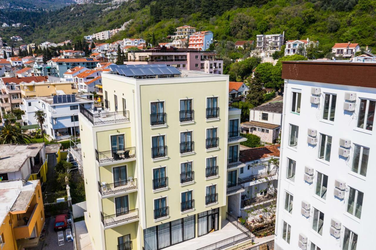 Hotel Pozzo Budva Bagian luar foto