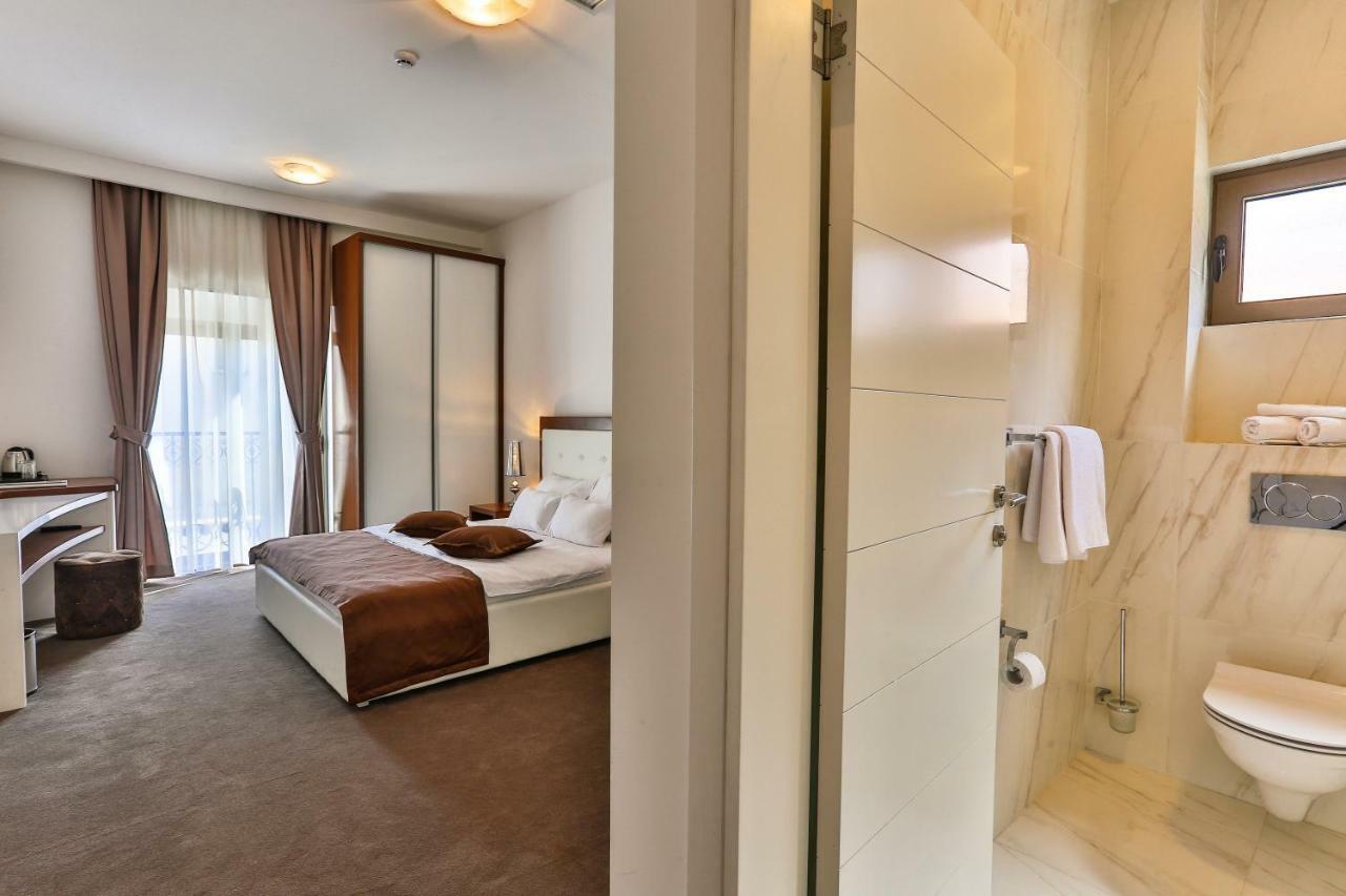 Hotel Pozzo Budva Bagian luar foto