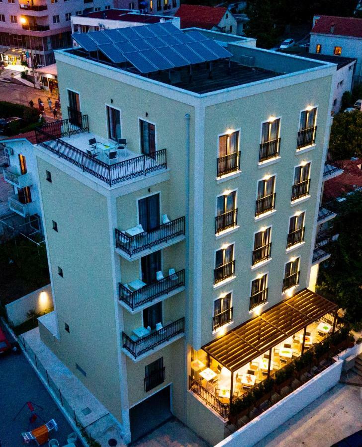 Hotel Pozzo Budva Bagian luar foto